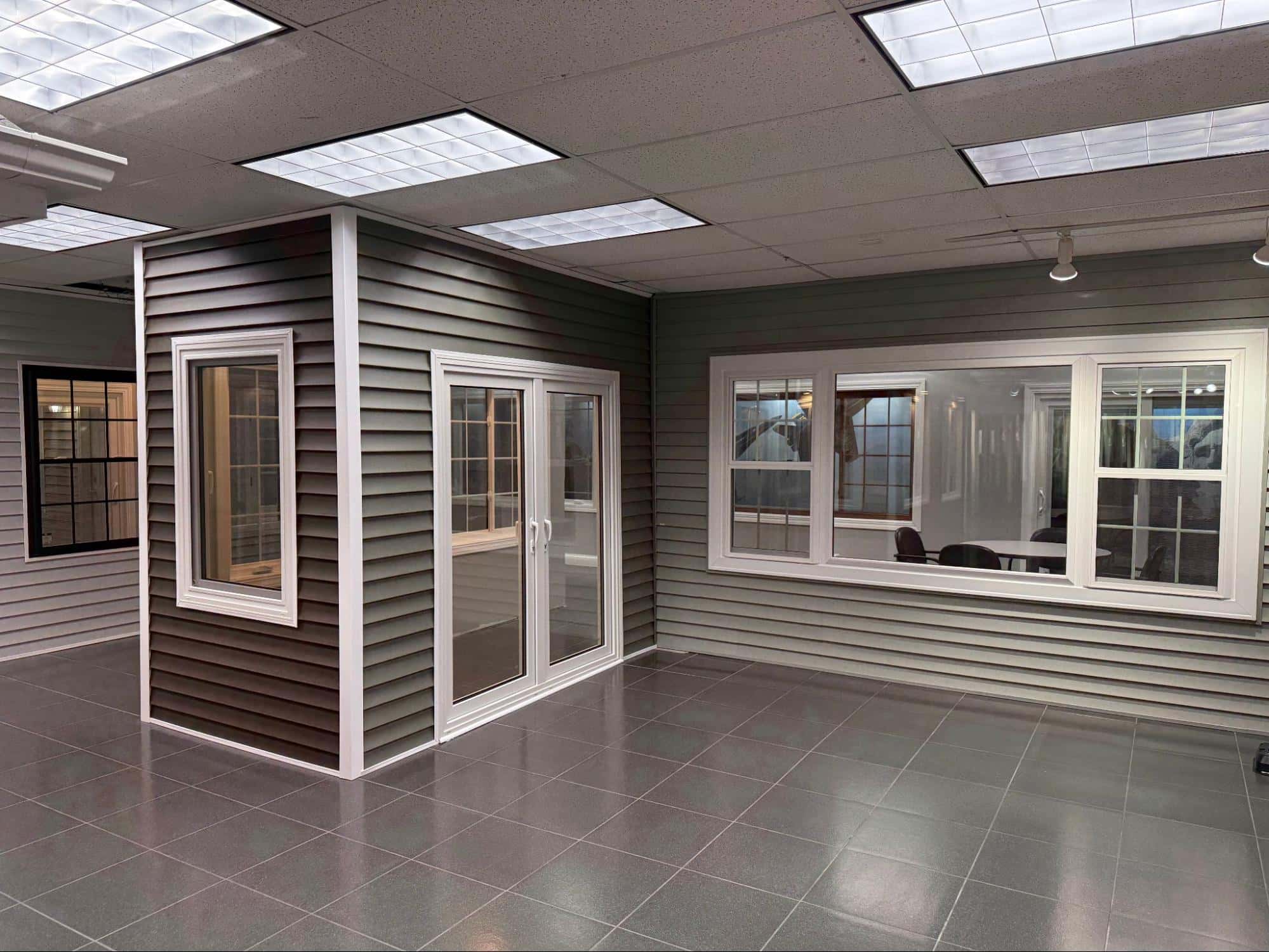 Showroom window display corridor