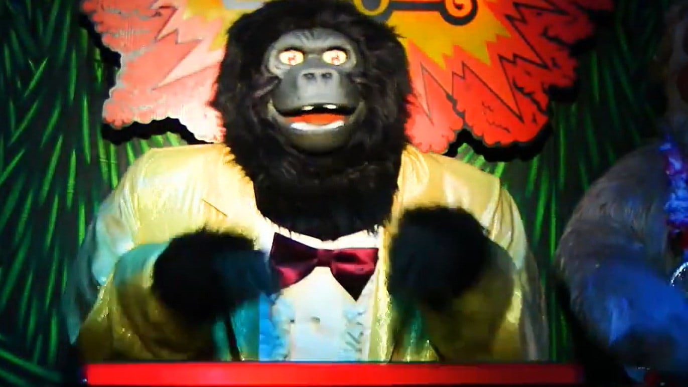 Rock-afire Explosion Celebrates Suburban Wholesale Anniversary